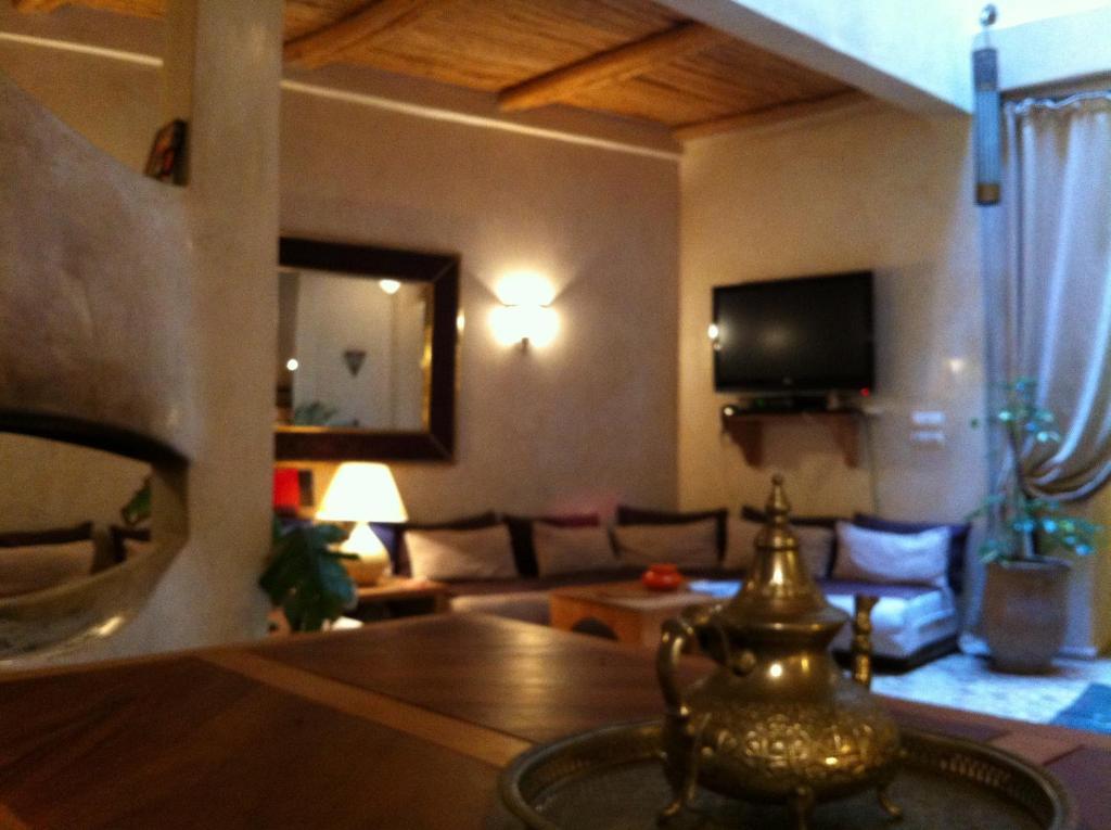 Riad Thais As-Suwajra Zewnętrze zdjęcie