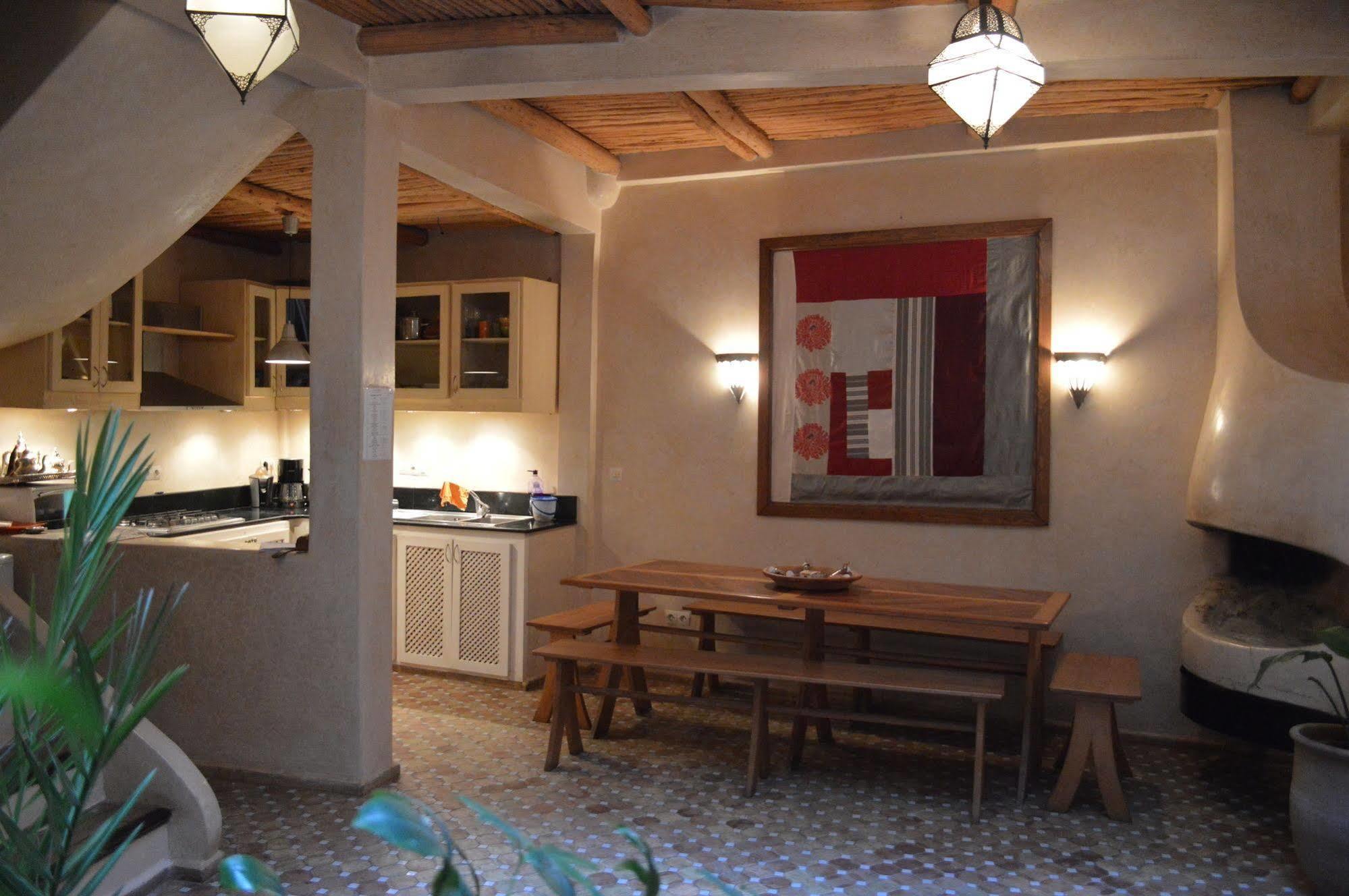 Riad Thais As-Suwajra Zewnętrze zdjęcie