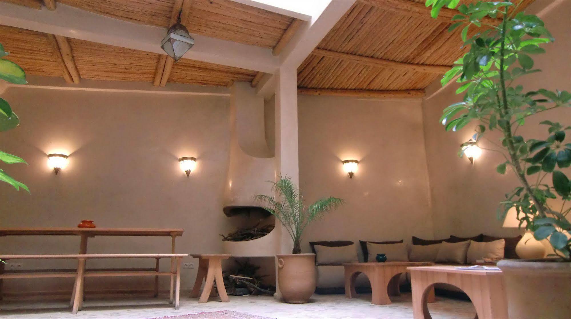 Riad Thais As-Suwajra Zewnętrze zdjęcie
